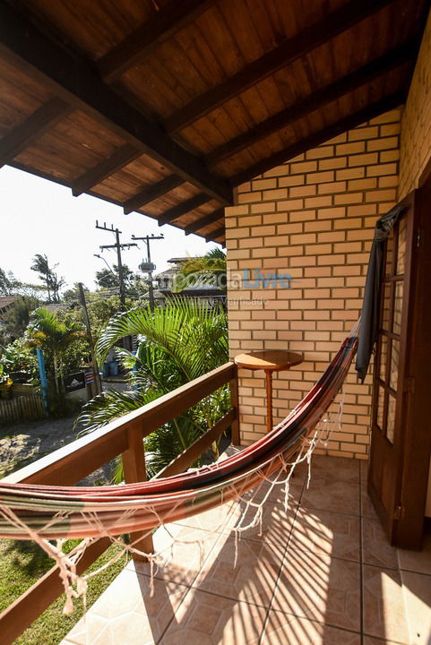 Casa para alquiler de vacaciones em Garopaba (Praia da Ferrugem)