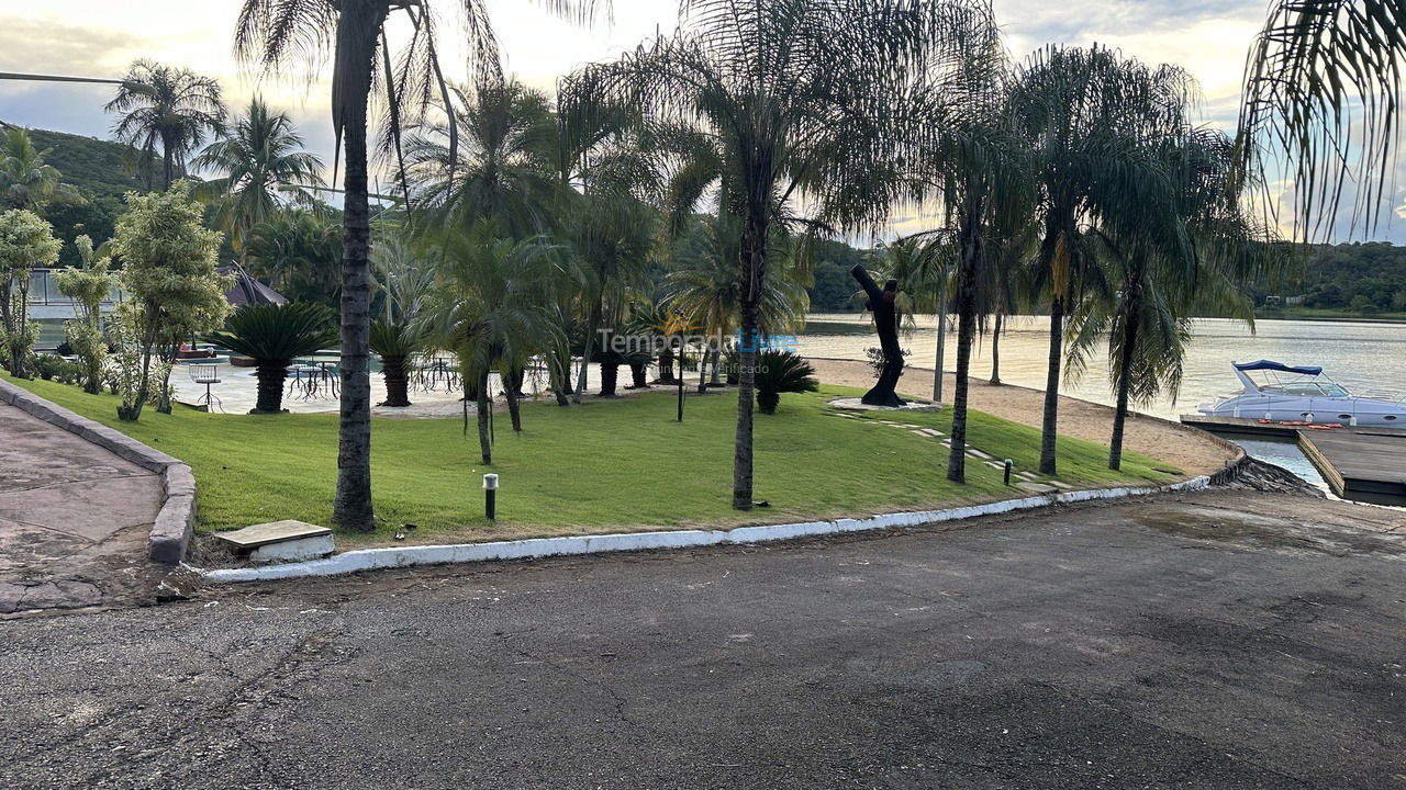 Granja para alquiler de vacaciones em Caldas Novas (Lago Corumba)