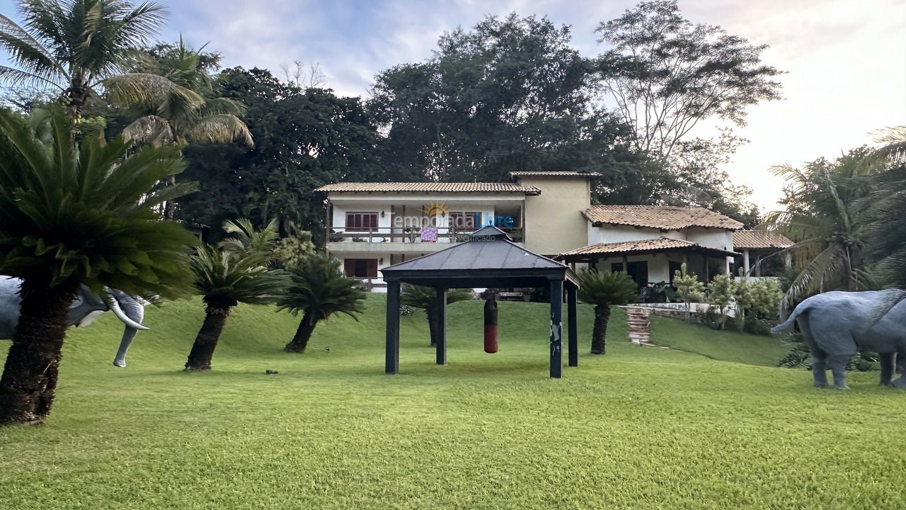 Granja para alquiler de vacaciones em Caldas Novas (Lago Corumba)