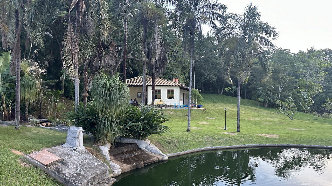 Granja para alquiler de vacaciones em Caldas Novas (Lago Corumba)