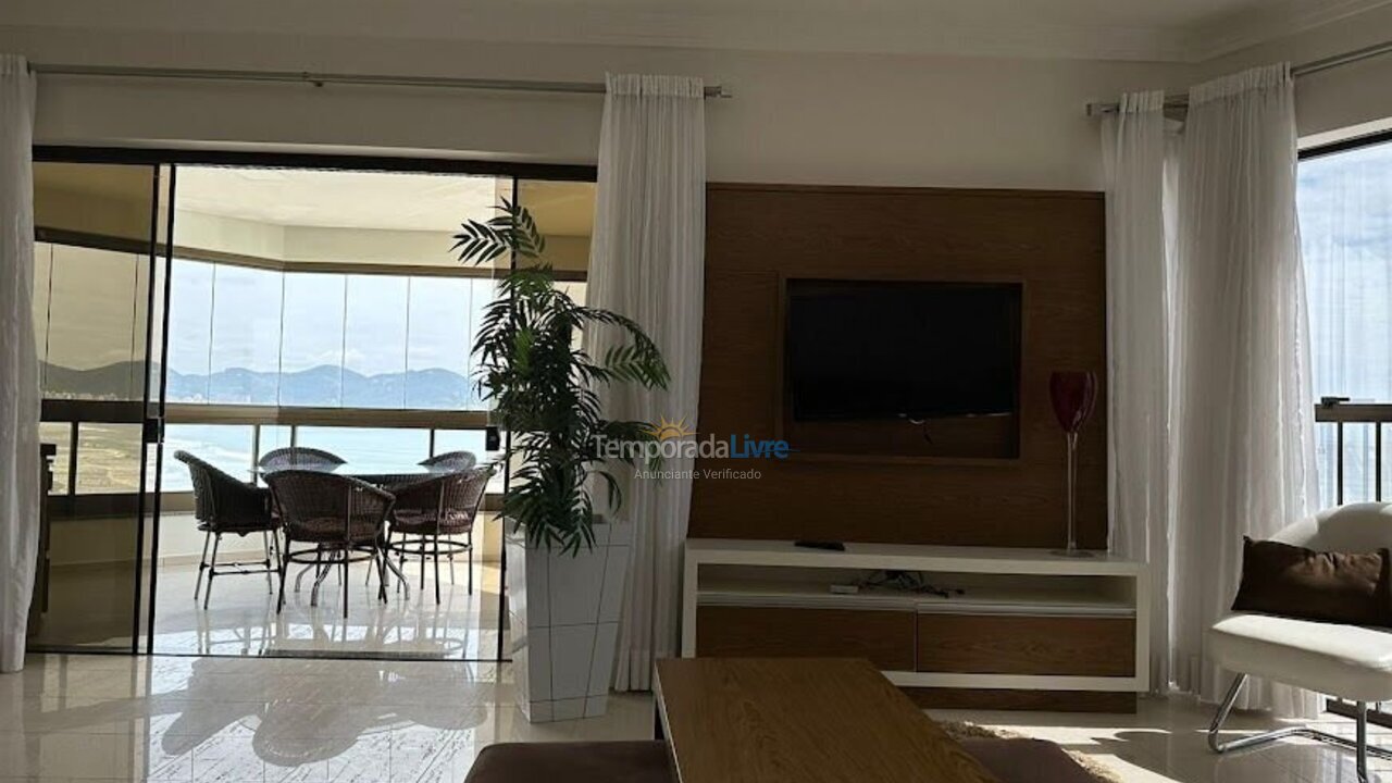 Apartment for vacation rental in Itapema (Meia Praia)