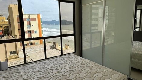 Beautiful Solar Apartment Sea Front 12 people