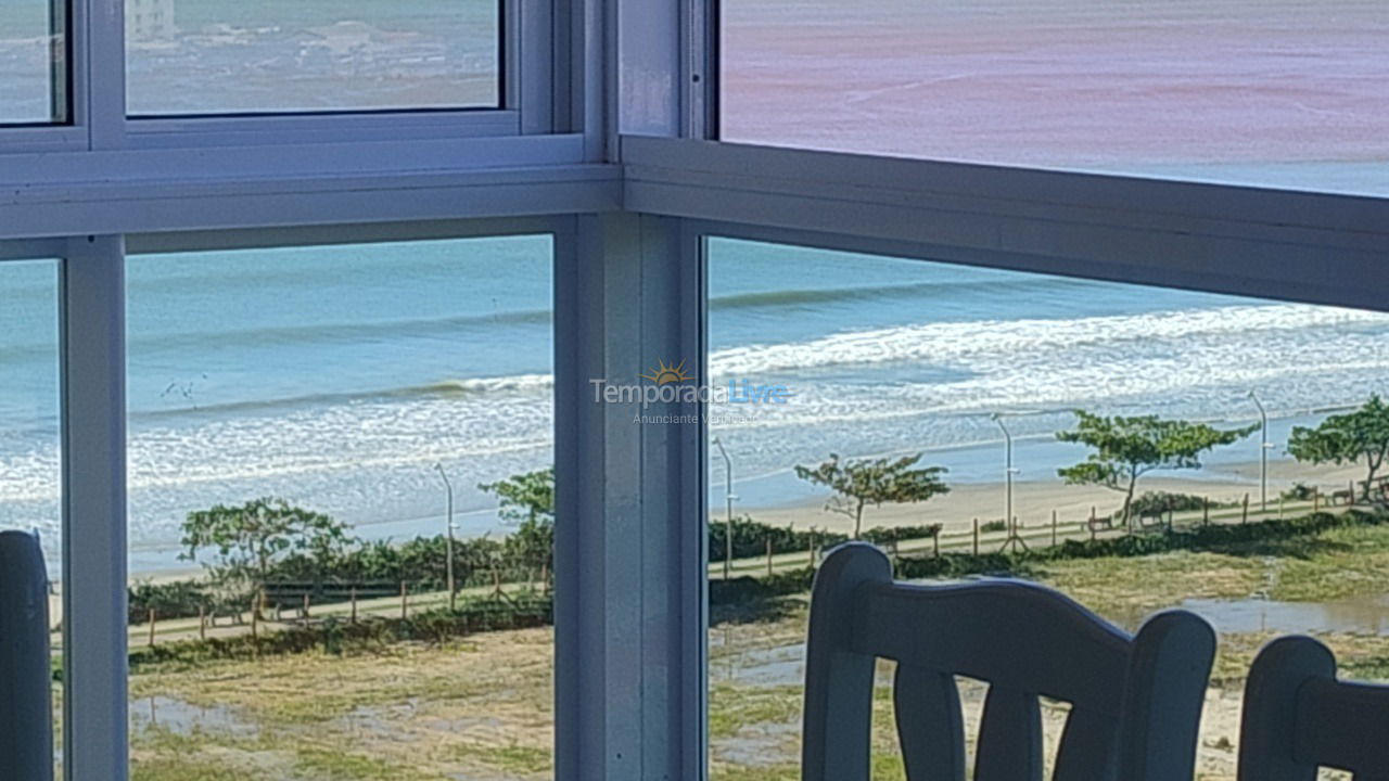 Apartment for vacation rental in Itapema (Meia Praia)