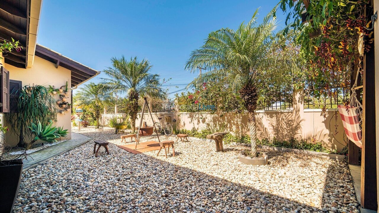 Casa para aluguel de temporada em Bombinhas (Mariscal)