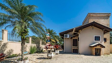 Casa aconchegante na Praia de Mariscal