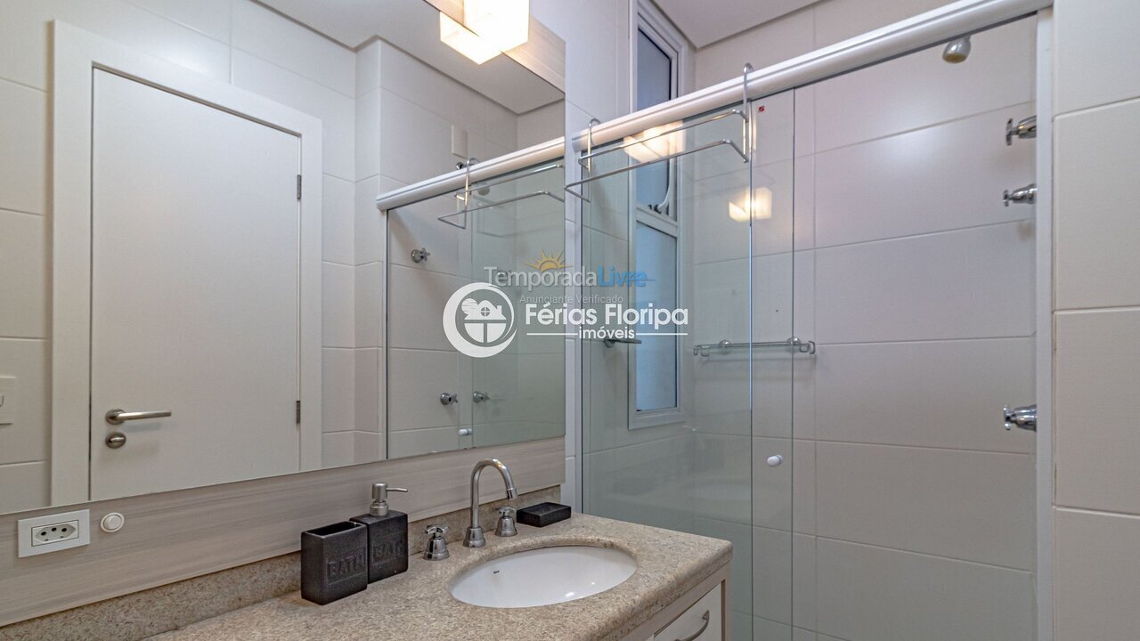 Apartamento para aluguel de temporada em Florianopolis (Campeche)