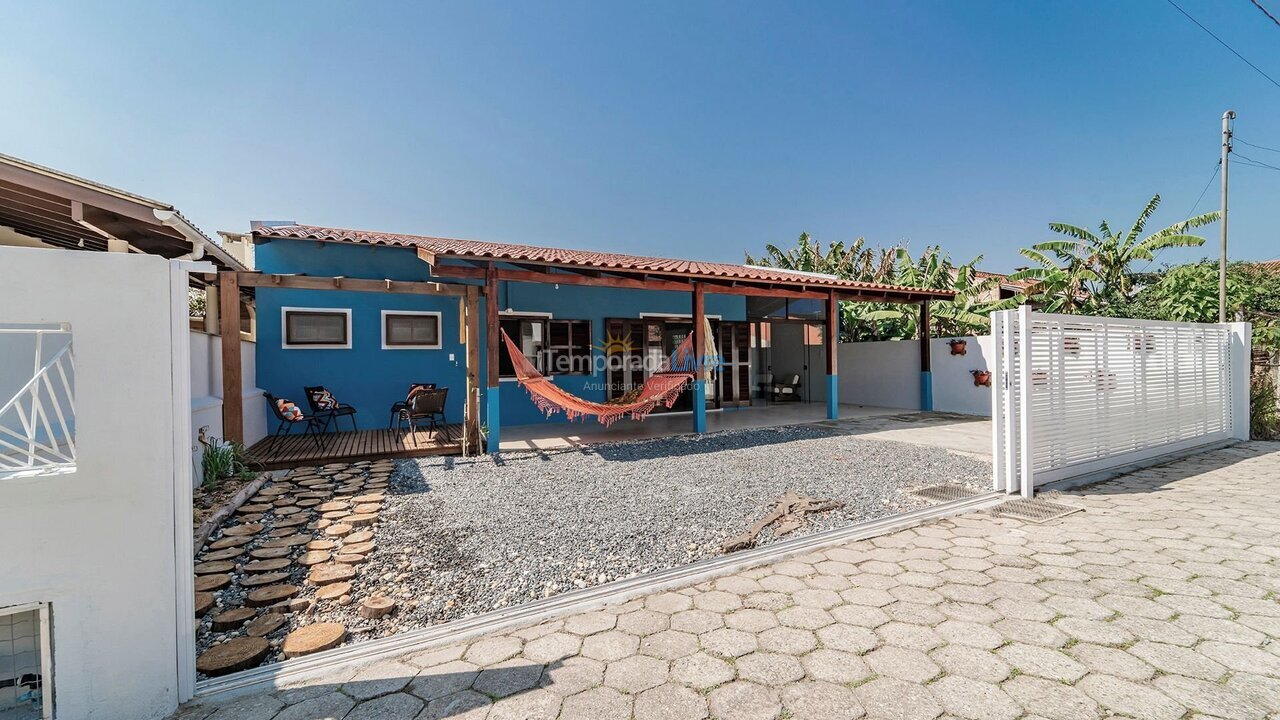 House for vacation rental in Bombinhas (Morrinhos)