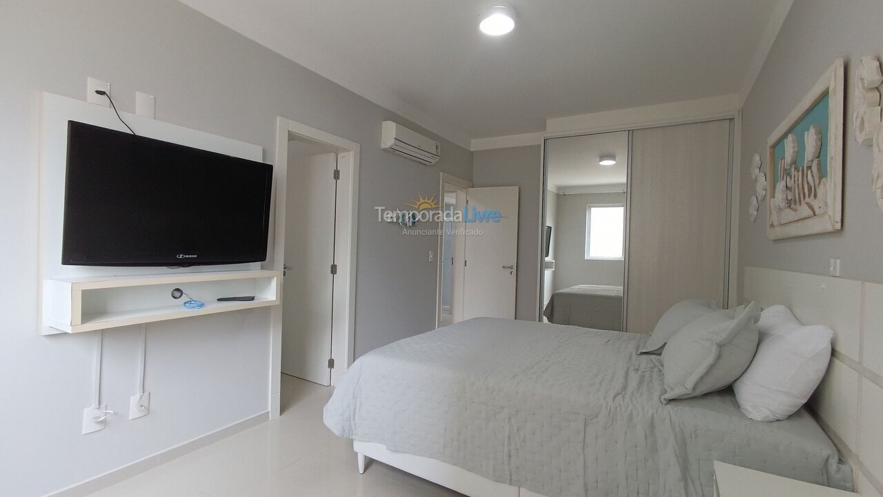 Apartamento para aluguel de temporada em Itapema (Meia Praia)