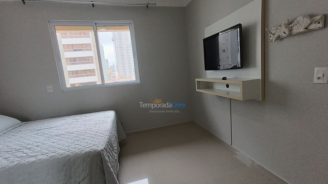 Apartamento para aluguel de temporada em Itapema (Meia Praia)