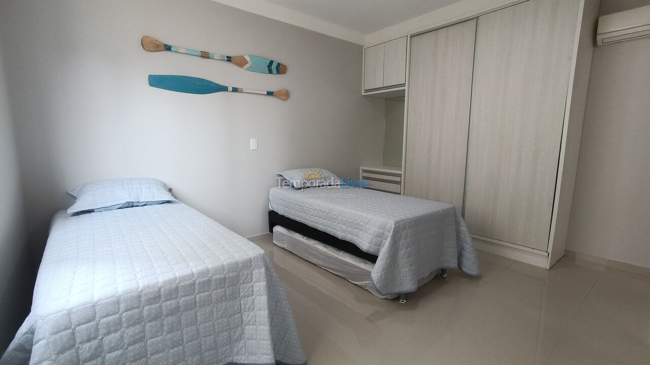 Apartment for vacation rental in Itapema (Meia Praia)