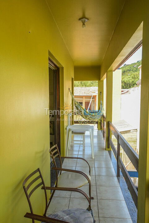 Apartment for vacation rental in Garopaba (Praia da Ferrugem)