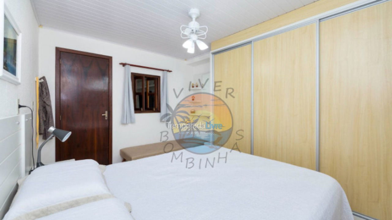 House for vacation rental in Bombinhas (Praia de Bombas)