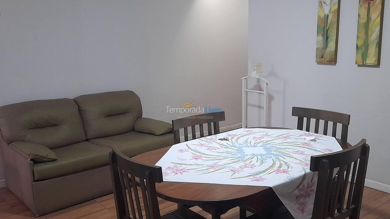 Apartamento para aluguel de temporada em Guarapari (Praia do Centro)