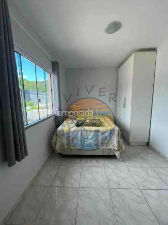 Apartamento para alquiler de vacaciones em Bombinhas (Praia de Bombas)