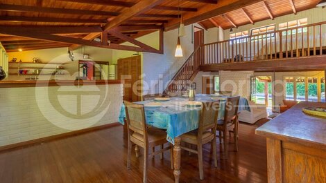 Spacious House Gourmet Area, Swimming Pool, Football Field and Large Garden