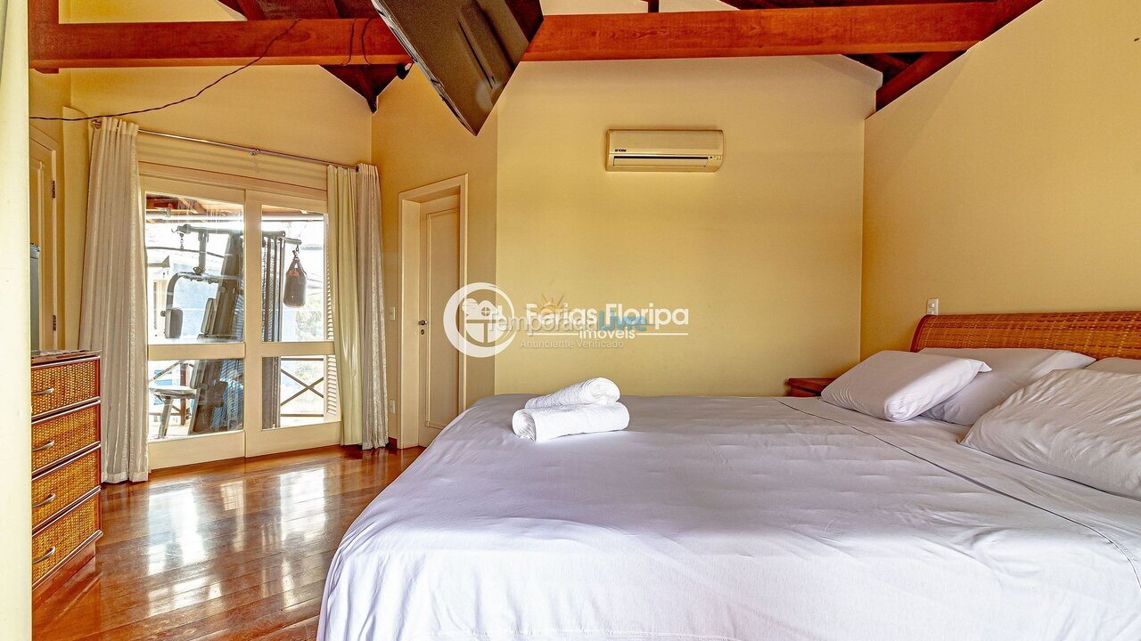 House for vacation rental in Florianópolis (Rio Tavares)