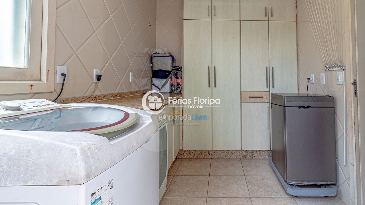 House for vacation rental in Florianópolis (Rio Tavares)