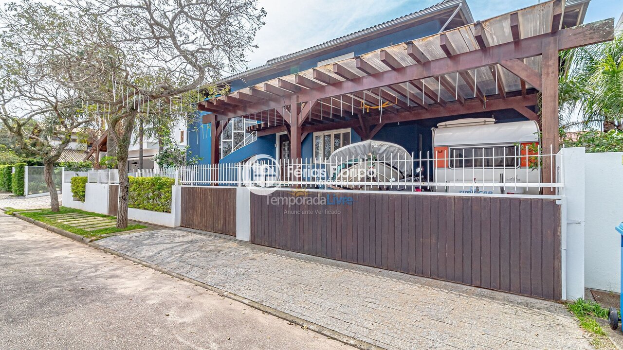 Casa para aluguel de temporada em Florianópolis (Rio Tavares)