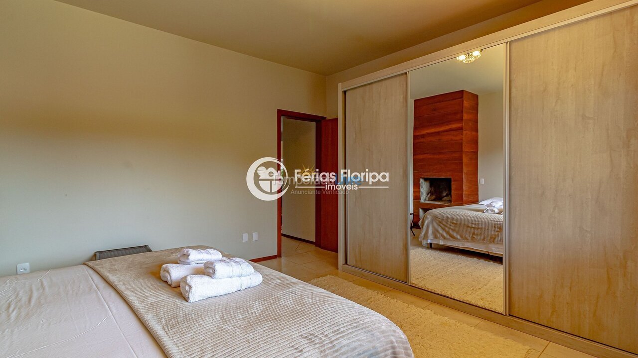 House for vacation rental in Florianopolis (Campeche)