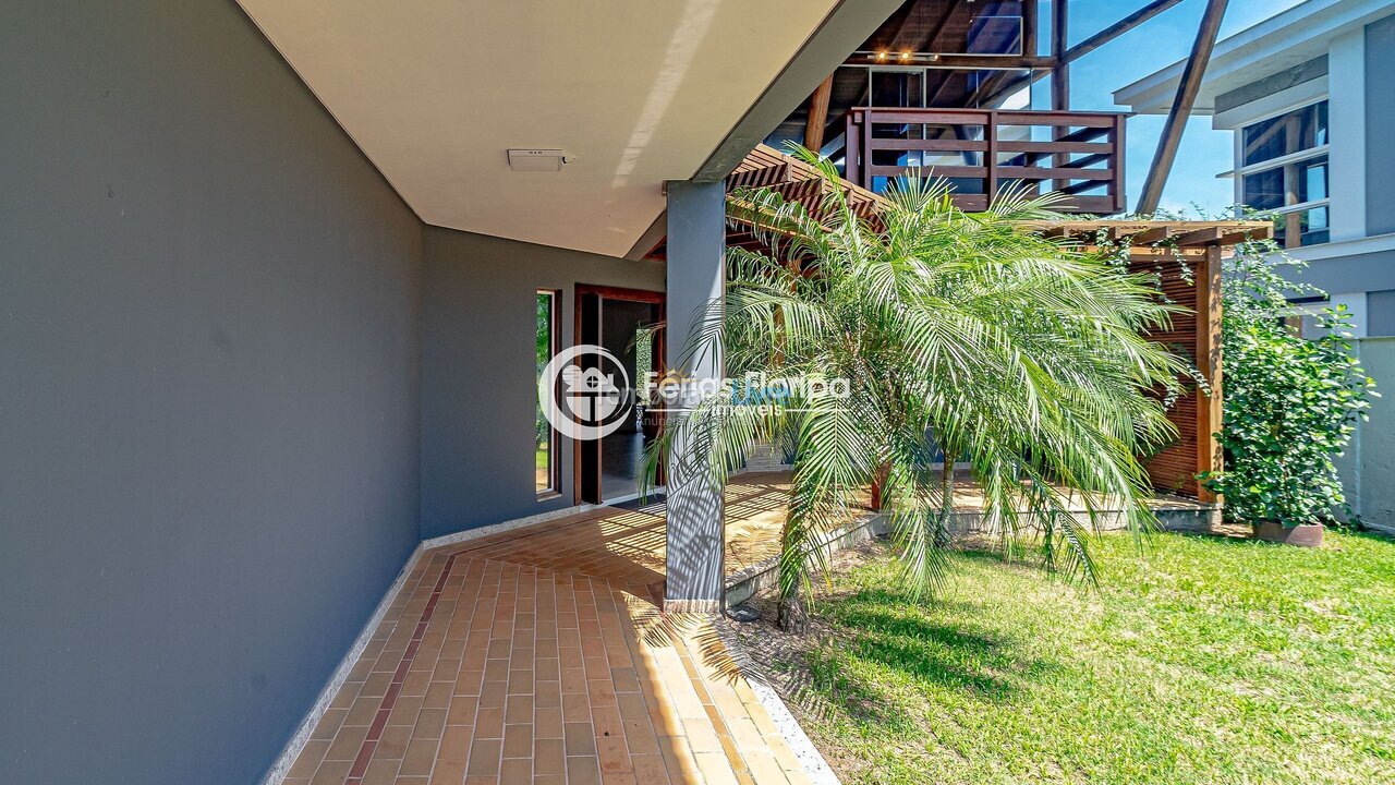 Casa para aluguel de temporada em Florianopolis (Campeche)