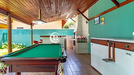 Linda Casa com Piscina no Recanto da Liberdade