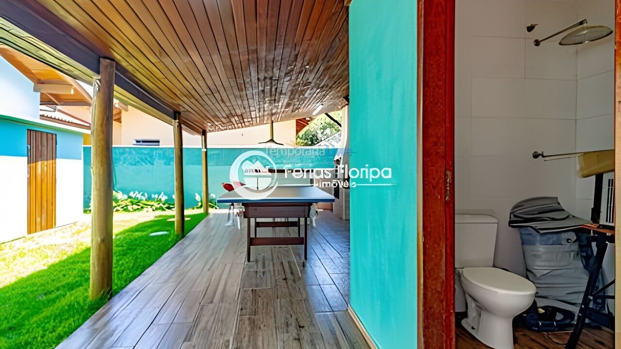 Casa para aluguel de temporada em Florianopolis (Campeche)