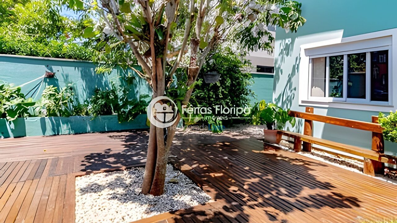 Casa para aluguel de temporada em Florianopolis (Campeche)