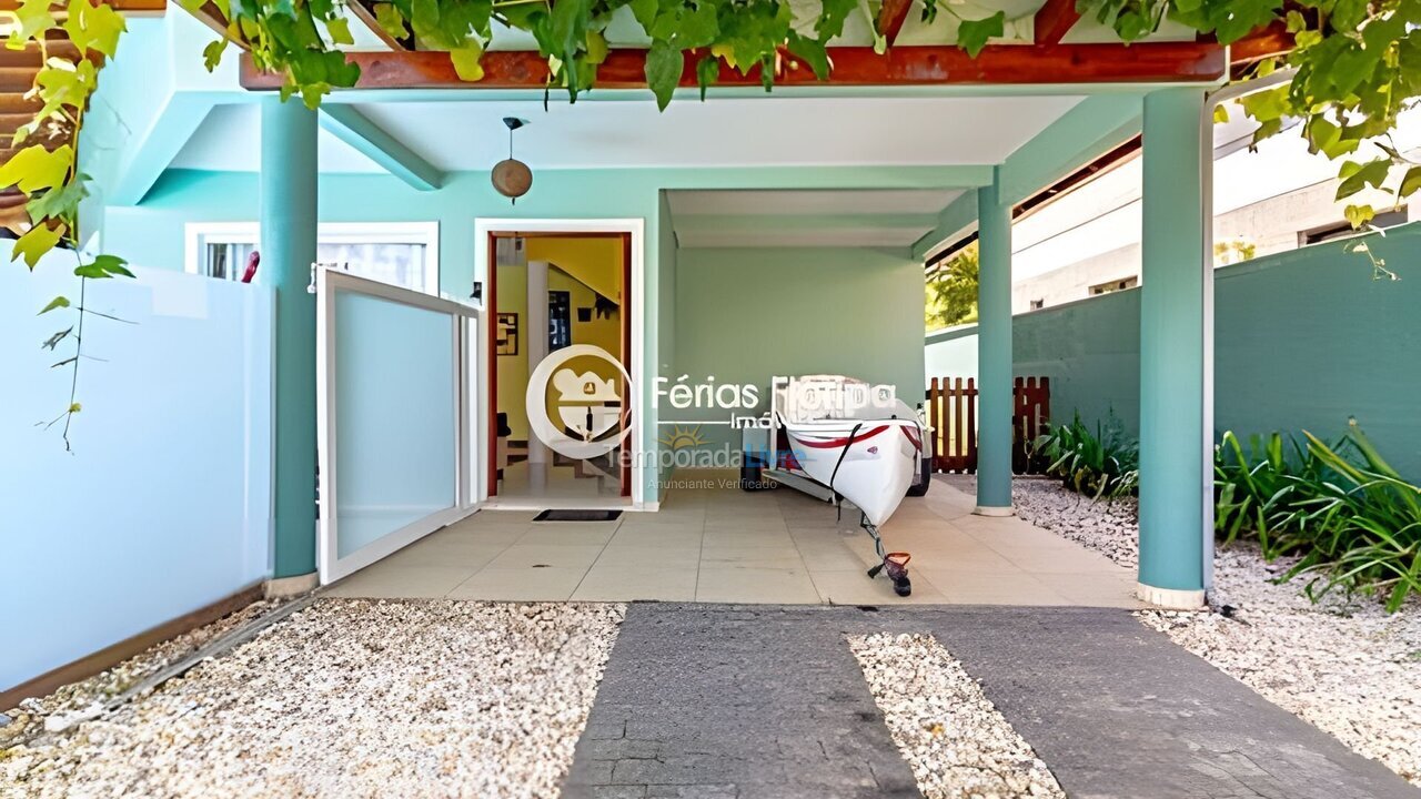 Casa para aluguel de temporada em Florianopolis (Campeche)