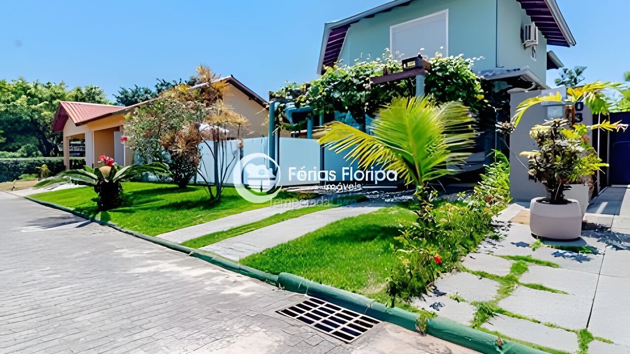 Casa para aluguel de temporada em Florianopolis (Campeche)