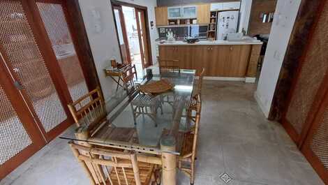 HOUSE CLOSE TO THE BEACH IN RIVIERA DE SÃO LOURENÇO