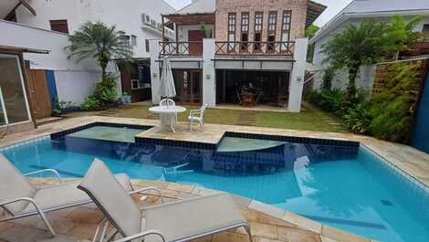 HOUSE CLOSE TO THE BEACH IN RIVIERA DE SÃO LOURENÇO