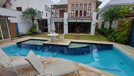 HOUSE CLOSE TO THE BEACH IN RIVIERA DE SÃO LOURENÇO