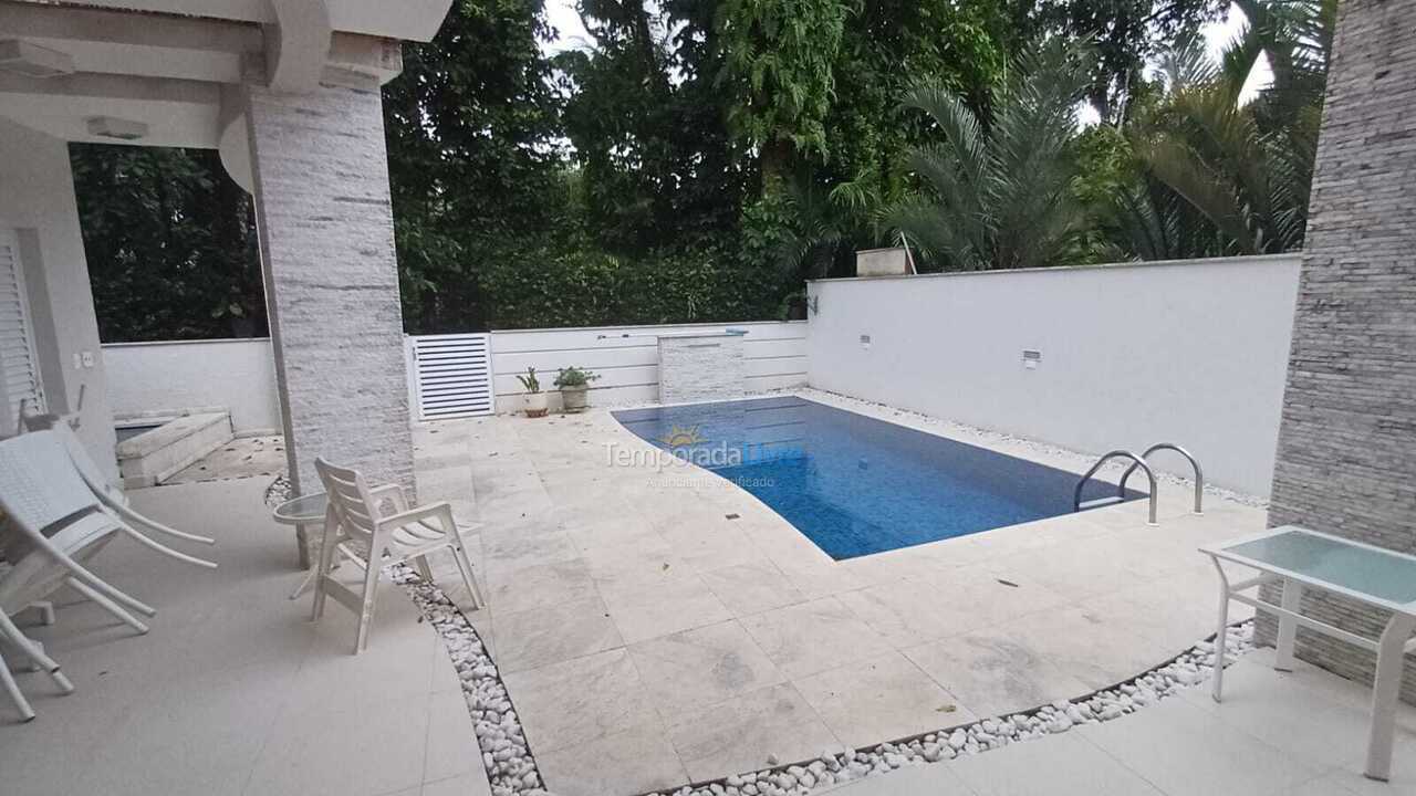 Casa para aluguel de temporada em Bertioga (Riviera de São Lourenço)