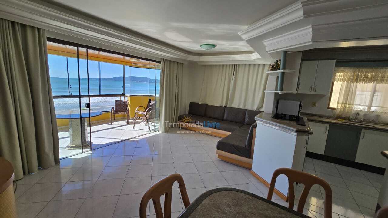 Apartment for vacation rental in Itapema (Meia Praia)