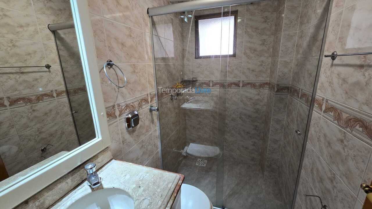 Apartamento para alquiler de vacaciones em Itapema (Meia Praia)