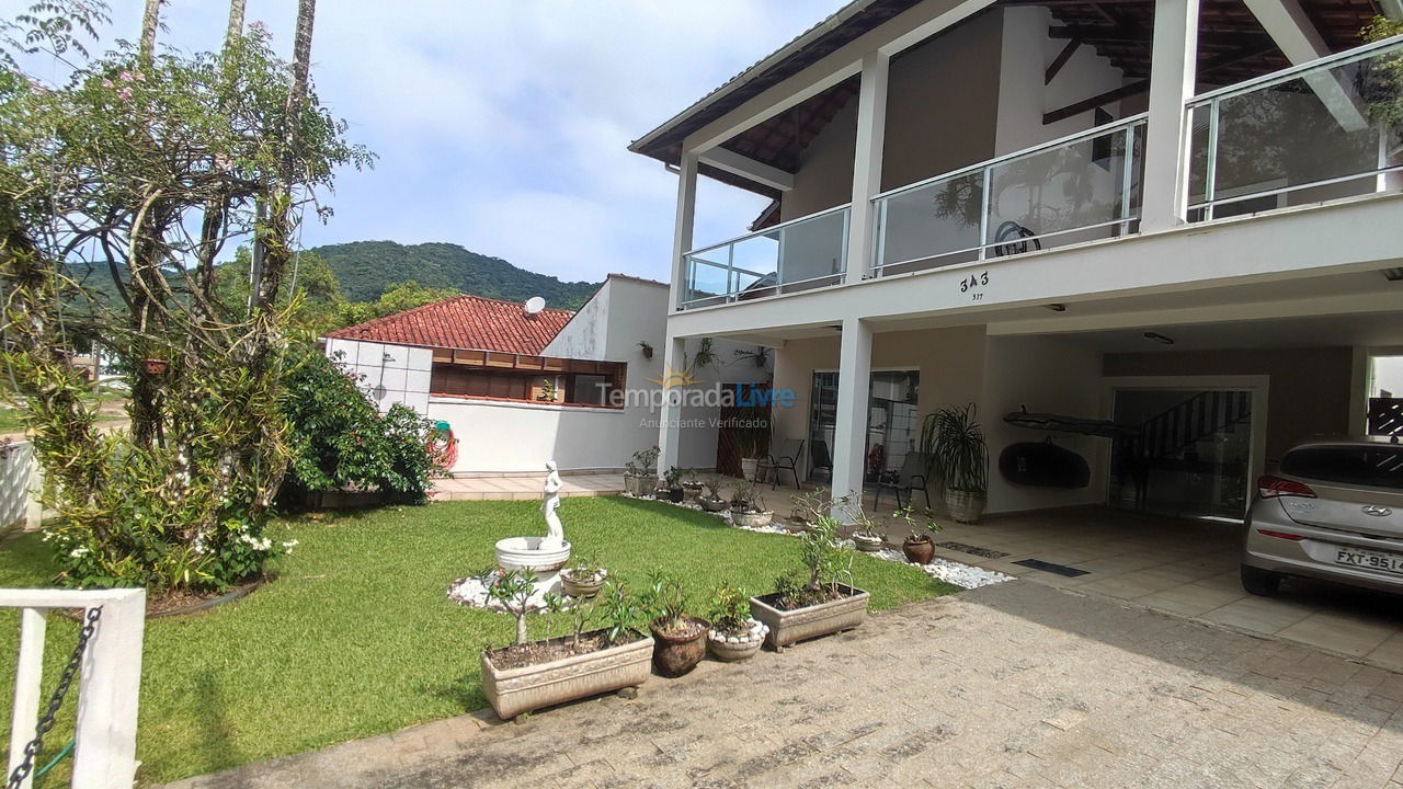 Casa para aluguel de temporada em Ubatuba (Lagoinha)