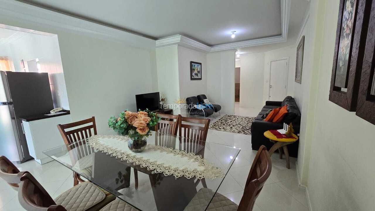 Apartamento para aluguel de temporada em Itapema (Meia Praia)