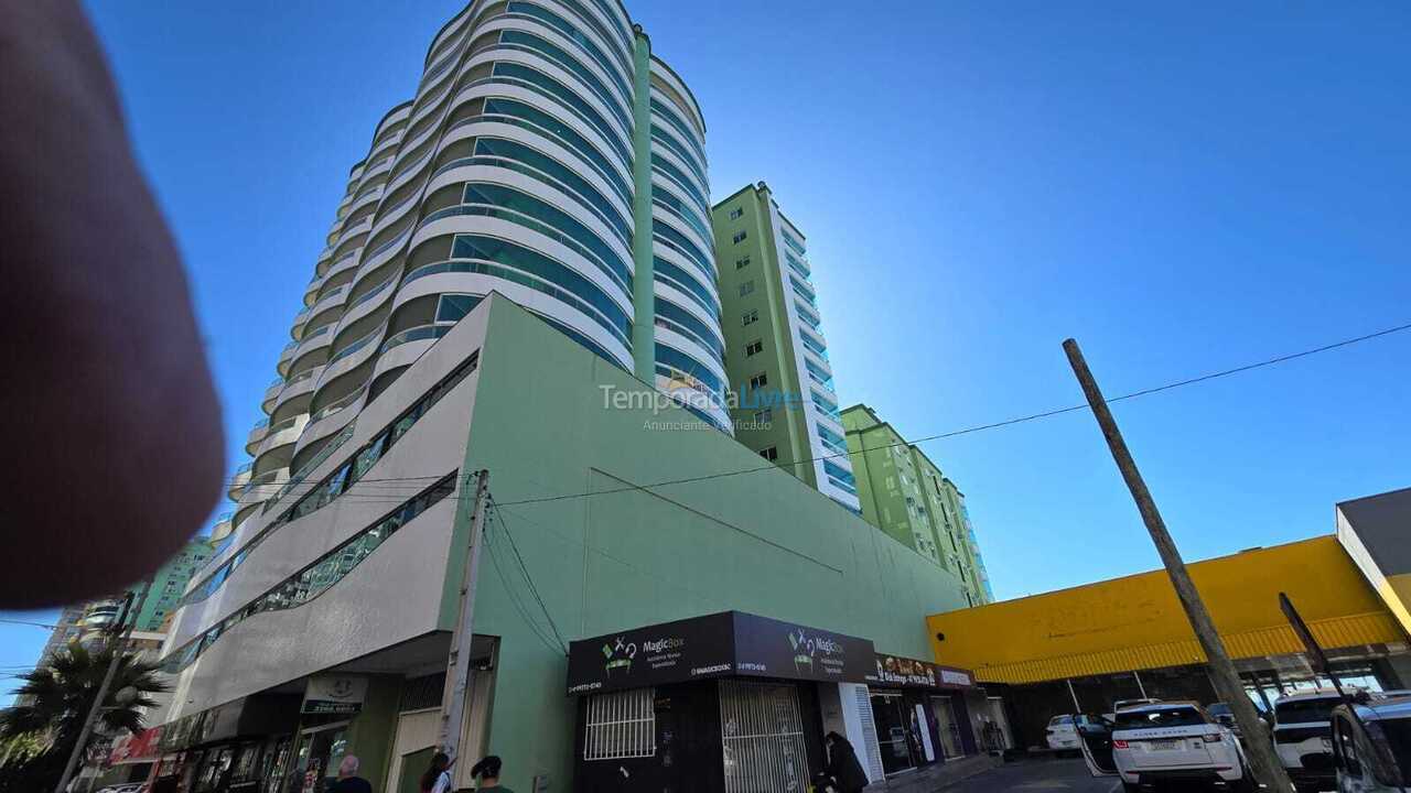 Apartamento para aluguel de temporada em Itapema (Meia Praia)