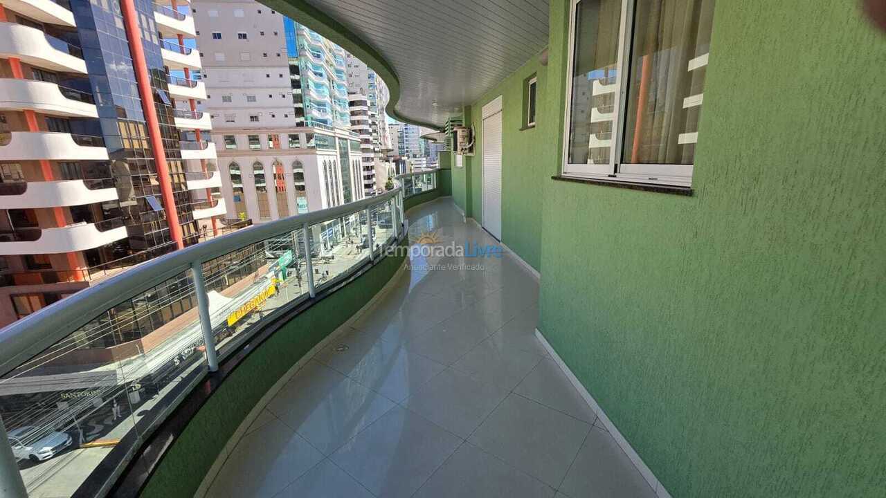 Apartamento para aluguel de temporada em Itapema (Meia Praia)