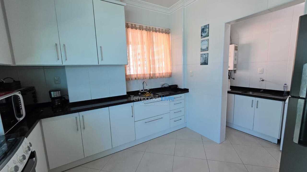 Apartment for vacation rental in Itapema (Meia Praia)