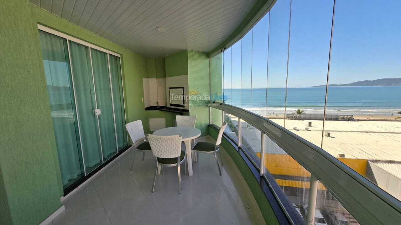 Apartamento para aluguel de temporada em Itapema (Meia Praia)