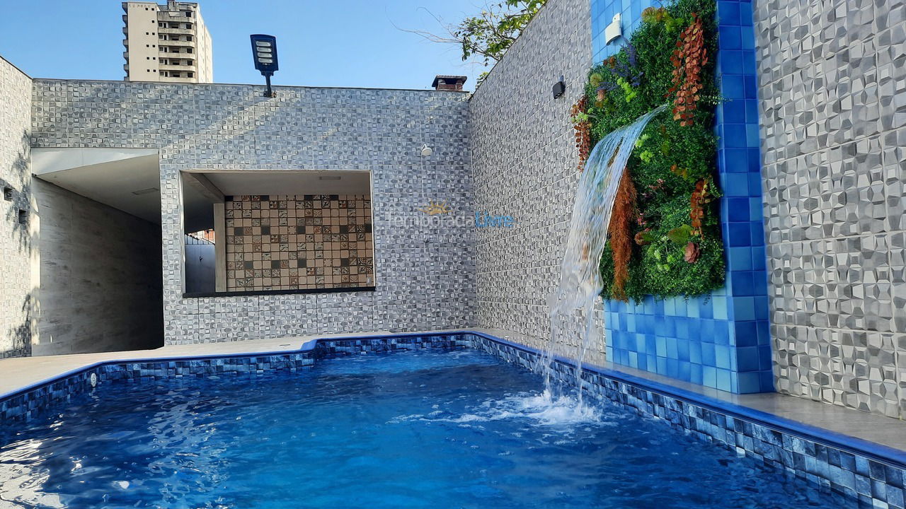 Casa para aluguel de temporada em Praia Grande (Balneário Maracanã)