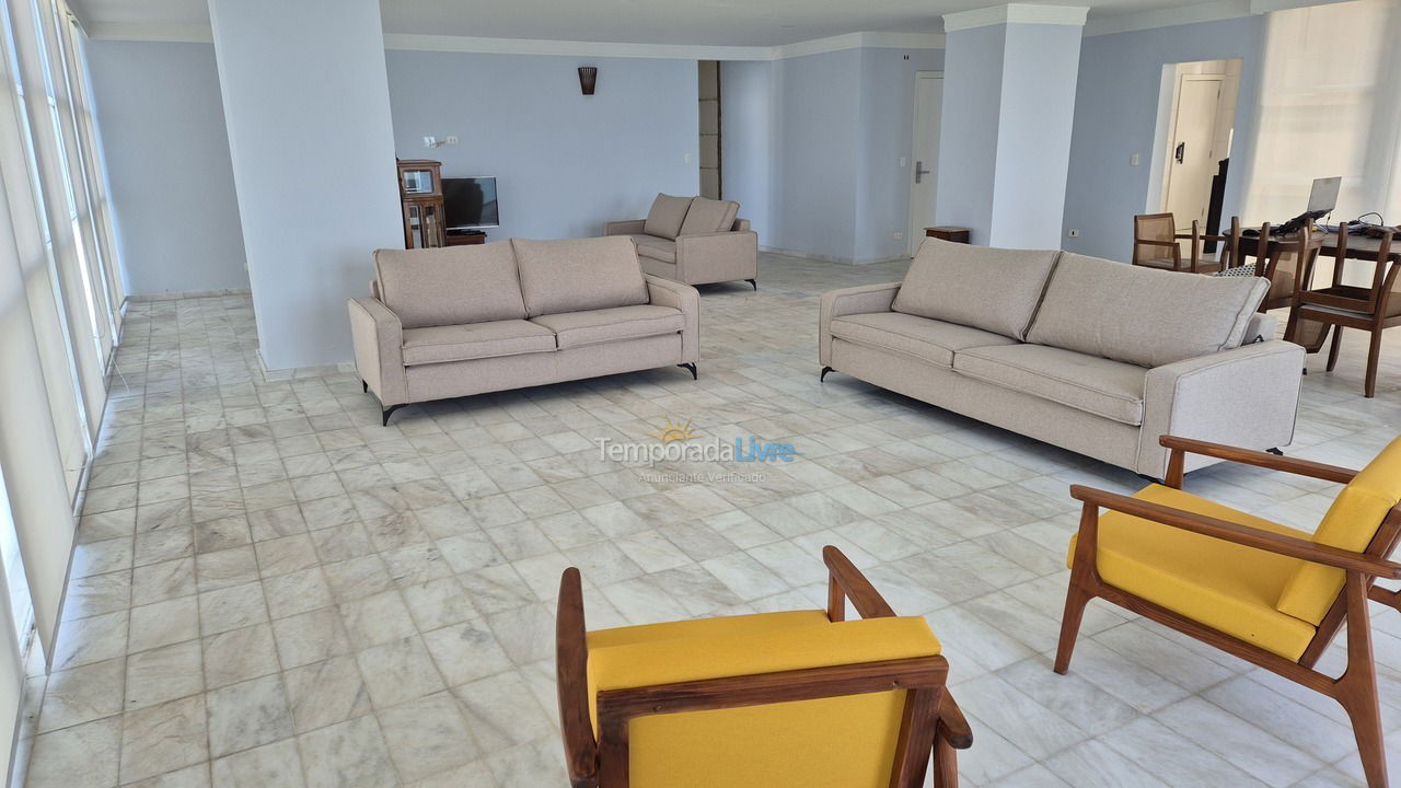 Apartamento para aluguel de temporada em Guarujá (Pitangueiras)