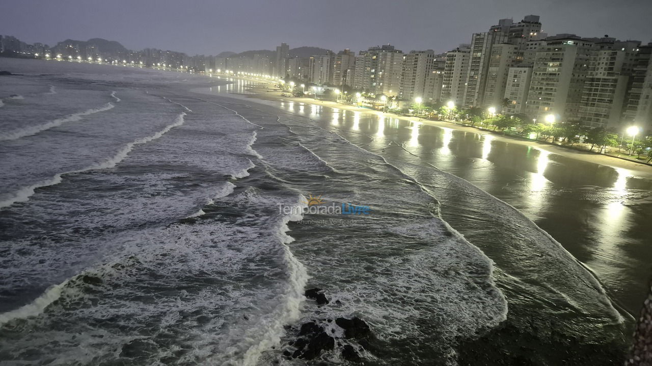 Apartamento para aluguel de temporada em Guarujá (Pitangueiras)