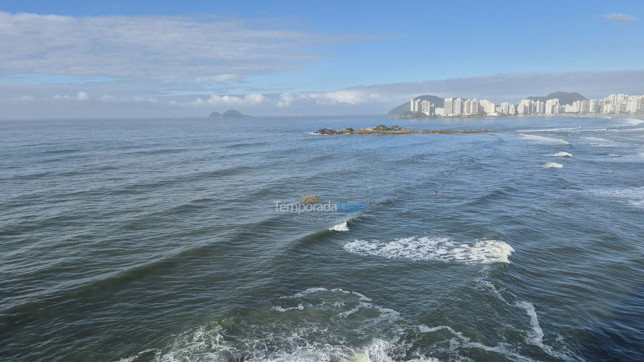 Apartamento para aluguel de temporada em Guarujá (Pitangueiras)