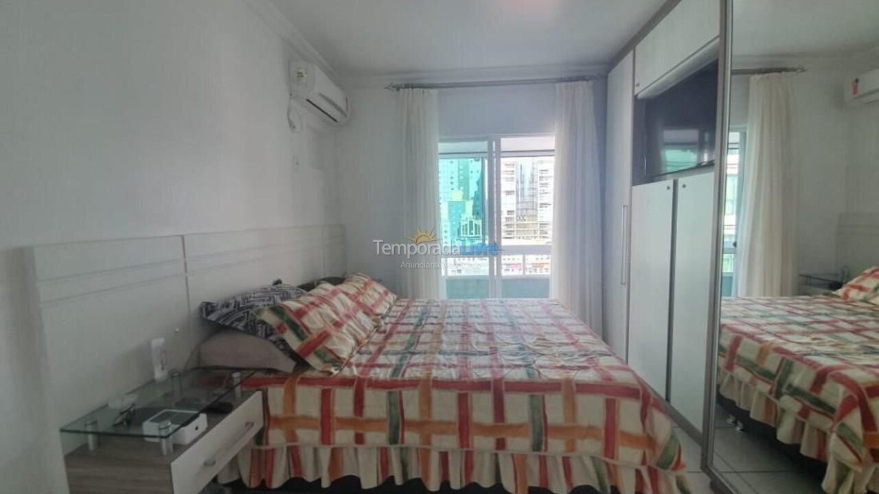 Apartamento para aluguel de temporada em Itapema (Meia Praia)