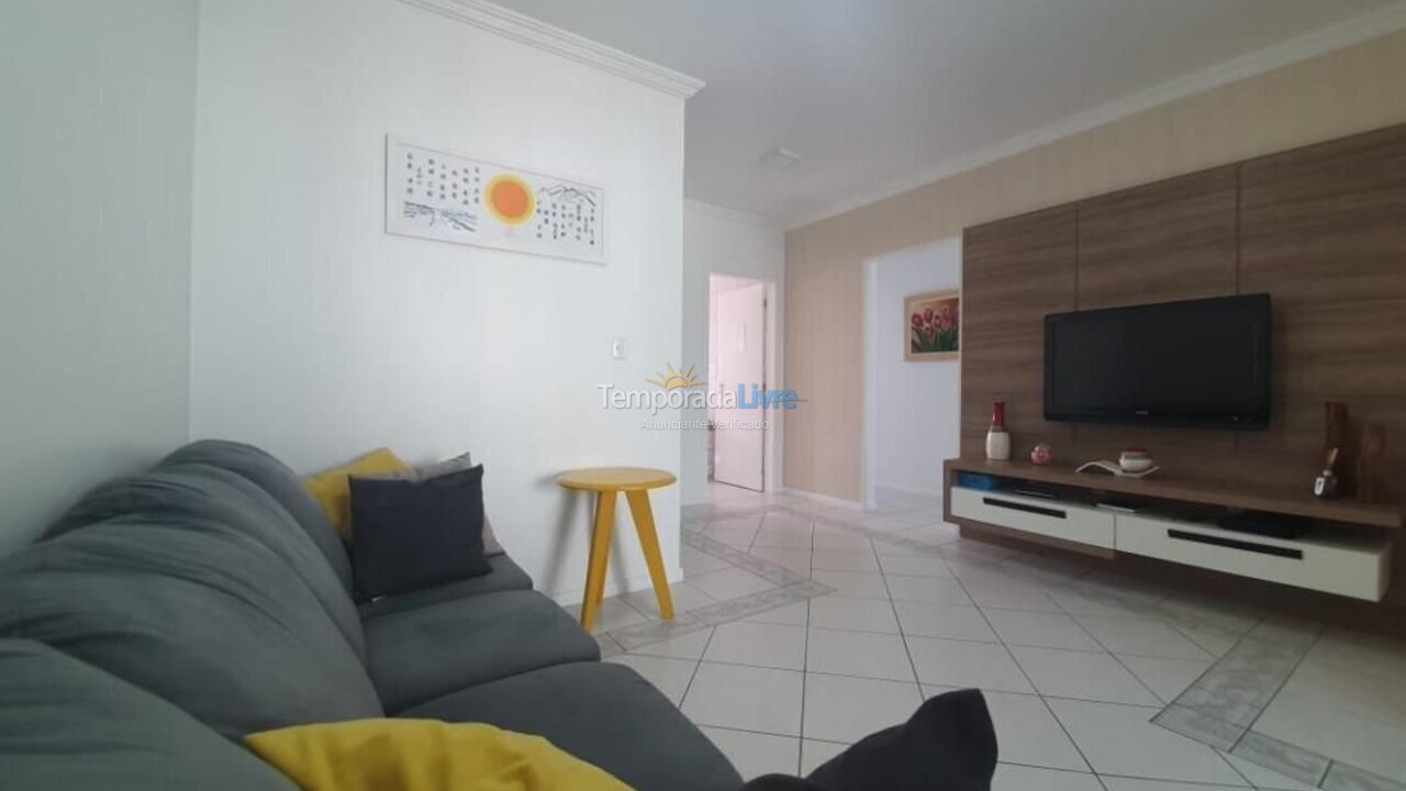 Apartamento para aluguel de temporada em Itapema (Meia Praia)