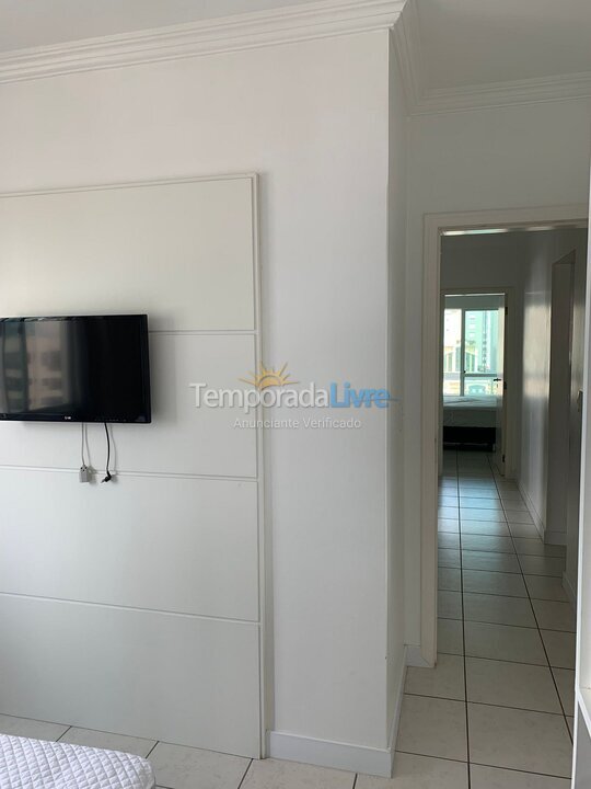 Apartamento para aluguel de temporada em Itapema (Meia Praia)