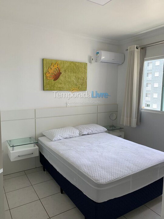 Apartamento para aluguel de temporada em Itapema (Meia Praia)