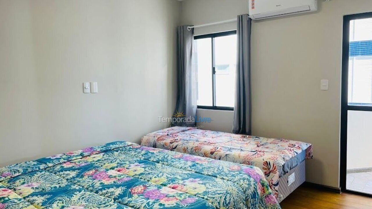 Apartamento para aluguel de temporada em Itapema (Meia Praia)